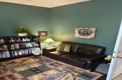 186 Albert Street London East Ontario N6A 1M1