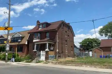 193 Christie Street Toronto C02 Ontario M6G 3B5