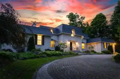 1836 Quantz Crescent Innisfil Ontario L9S 1X2