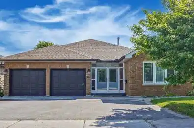 61 Garden Street Unit# In Between Whitby Ontario L1N 9E7