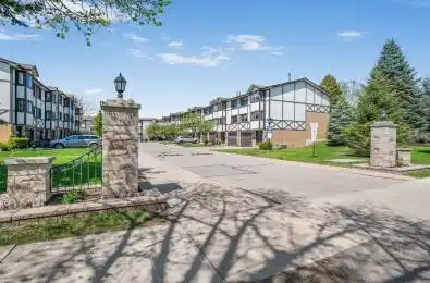 4 Bradbrook Road Unit# 6 Toronto W08 Ontario M8Z 5V3