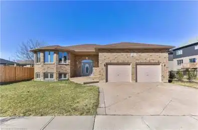 98 THOMAS Avenue Brantford Ontario N3S 7V4