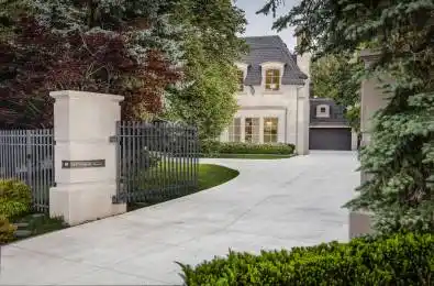 101 Old Colony Road Toronto C12 Ontario M2L 2K3