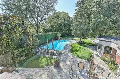 4 Page Avenue Toronto C15 Ontario M2K 2B2