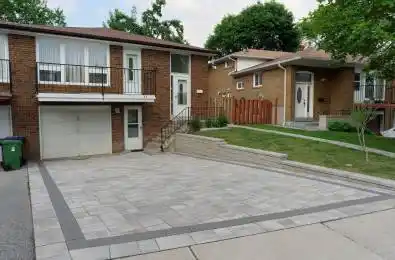 23 Lowbank Court Toronto C15 Ontario M2M 3A5
