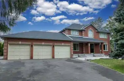 24 Martine Crescent Oro-Medonte Ontario L0L 2L0