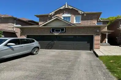 55 Ballymore Drive Aurora Ontario L4G 7E6