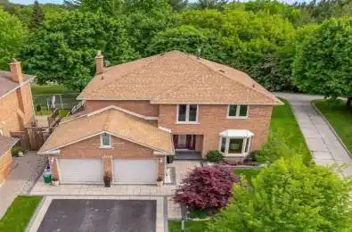 1019 Sherman Crescent Pickering Ontario L1X 1P4