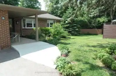 5 Minorca Place Toronto C13 Ontario M3A 2Z5