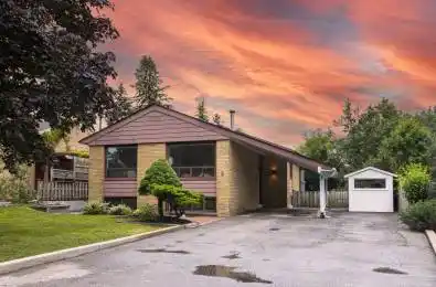 5 Jubilee Crescent Toronto W05 Ontario M9M 1L4