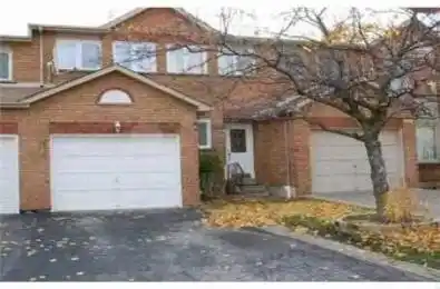 656 Constellation Drive Mississauga Ontario L5R 3H6