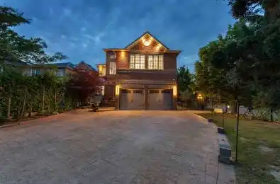8 Shallimar Court Brampton Ontario L6X 4N2
