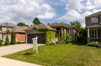 125 Sovereign's Gate Barrie Ontario L4N 0Y9