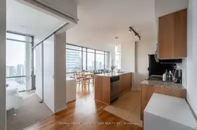 38 Grenville Street Unit# 3207 Toronto C01 Ontario M4Y 1A5