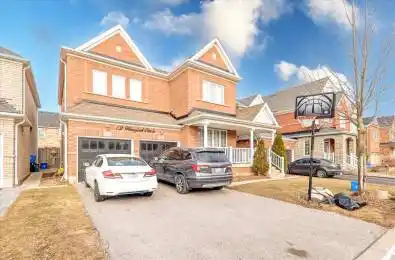 82 Warnford Circle Ajax Ontario L1T 0J2