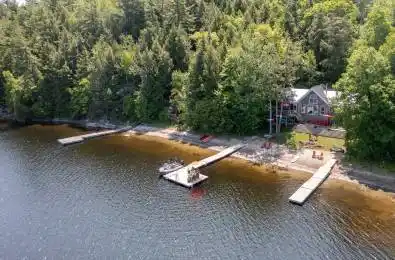 71 Isabella (B717) Island The Archipelago Ontario P2A 2W8