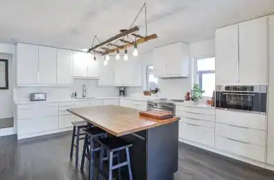 811 BAY Street Gravenhurst Ontario P1P 1G7