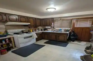 87 Lippincott Street Toronto C01 Ontario M5S 2P2