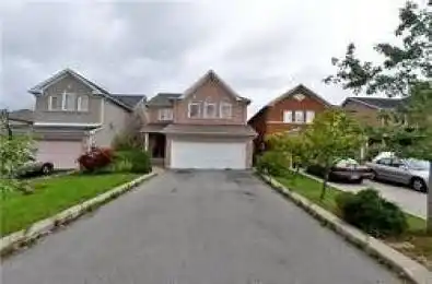 186 Roxbury Street Markham Ontario L3S 3T6