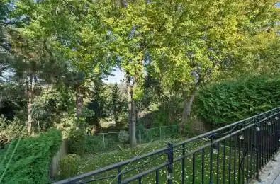28 Landfair Crescent Toronto E09 Ontario M1J 3A7