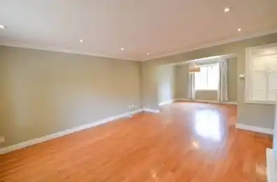 203 Kingsdale Avenue Toronto C14 Ontario M2N 3X1