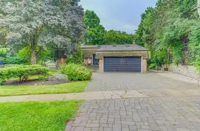 5 Caravan Drive Toronto C13 Ontario M3B 1M9