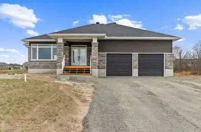 62 Hogan Drive McNab/Braeside Ontario K7S 0H8