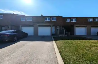 3081 Bridletowne Circle Toronto E05 Ontario M1W 1S8