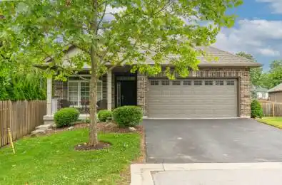 1 VINEDEN Drive Unit# 12 Central Elgin Ontario N5P 0E1