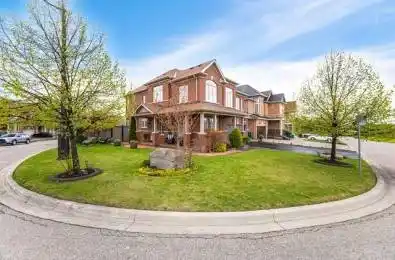 17 Platform Crescent Brampton Ontario L7A 0W5