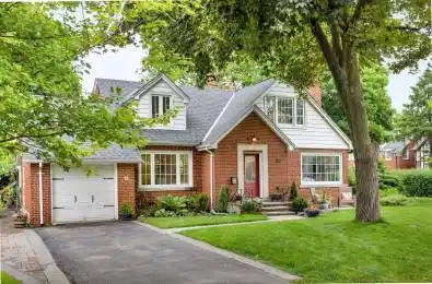 6 Hyland Avenue Toronto W08 Ontario M8X 1P7