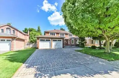 2216 Dunvegan Avenue Oakville Ontario L6J 6P7