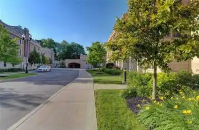 20 Hargrave Lane Unit# 12 Toronto C12 Ontario M4N 0A4