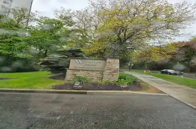 10 Edgecliff Golfway Toronto C11 Ontario M3C 3A3