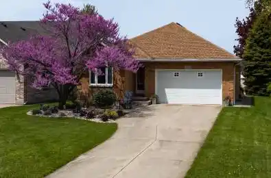 4062 Bluepoint Drive Plympton-Wyoming Ontario N0N 1J0