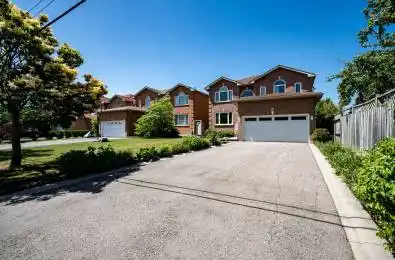 16 Oak Avenue Richmond Hill Ontario L4C 6R7