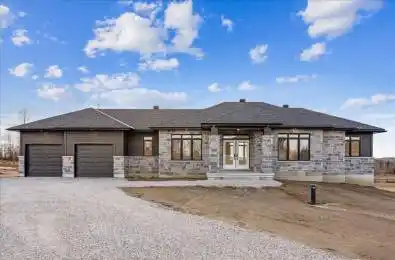 91 HOGAN Drive McNab/Braeside Ontario K7S 0H8