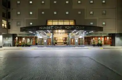 77 Harbour Square Unit# 3208 Toronto C01 Ontario M5J 2S2