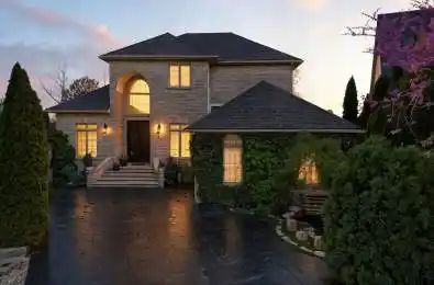 8319 VEGTER Court Niagara Falls Ontario L2H 3M1