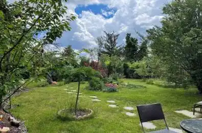 11 Leora Court Richmond Hill Ontario L4C 7N6