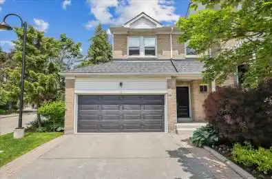62 Tamarack Circle Toronto W09 Ontario M9P 3T9