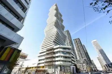 3900 Confederation Parkway Unit# 5907 Mississauga Ontario L5B 0M3