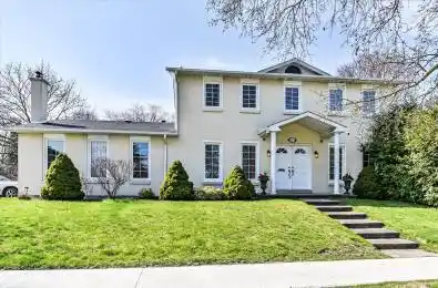 242 Banbury Road Toronto C13 Ontario M3B 3C8