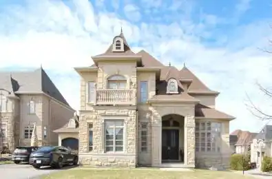 123 Carisbrooke Circle Aurora Ontario L4G 0K4