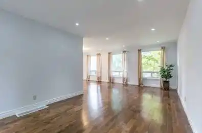 49 Hobart Drive Toronto C15 Ontario M2J 3J8