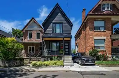 4 Manchester Avenue Toronto W02 Ontario M6G 1V3
