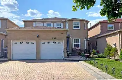 656 Esprit Crescent Mississauga Ontario L5R 3B9
