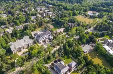 21 Banbury Road Toronto C13 Ontario M3B 2K5