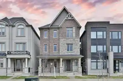 19 York Downs Boulevard Markham Ontario L6C 3J5