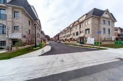 40 Lunar Cres Crescent Unit# 70 Mississauga Ontario L5M 2R4